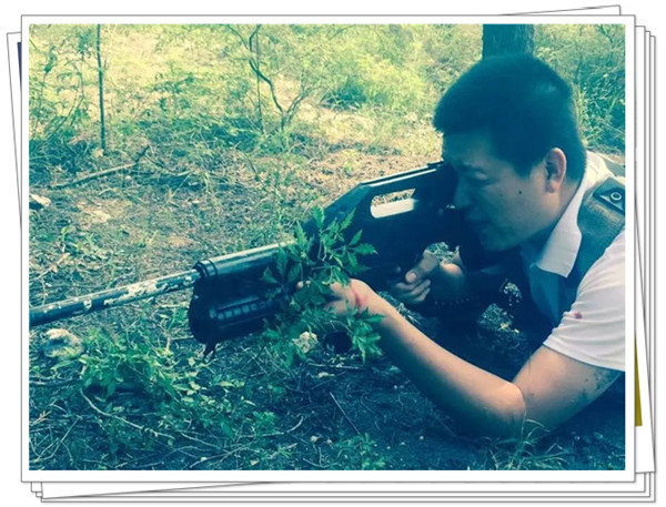 戰斗中的易視界精英